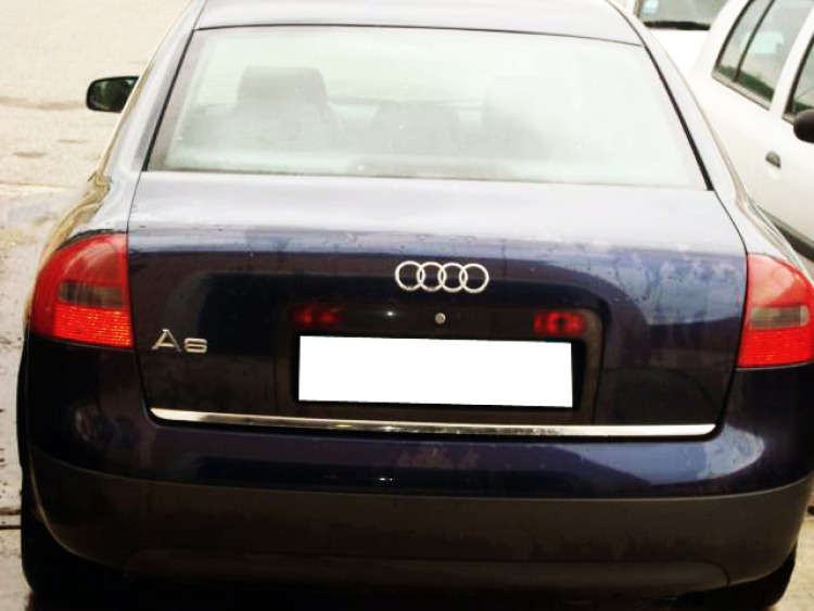 Chrom-Zierleiste f&uuml;r Kofferraum Audi A6 S&eacute;rie 2 97-01 Audi A6 S&eacute;rie 2 Avant 97-05 Audi A6 S&eacute;rie 2 Phase 2 01-04 Audi A6 S&eacute;rie 2 Phase 2 Avant 01-05
