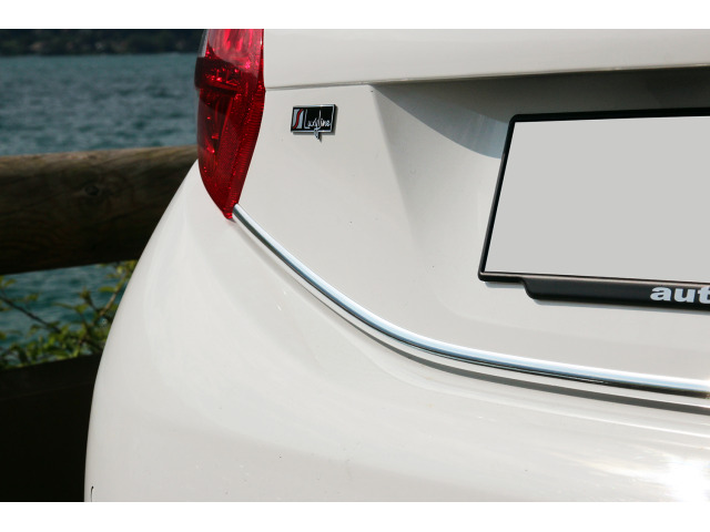 ChromZierleiste für Kofferraum Peugeot 208 1215  Peugeot 208 phase 2 1519