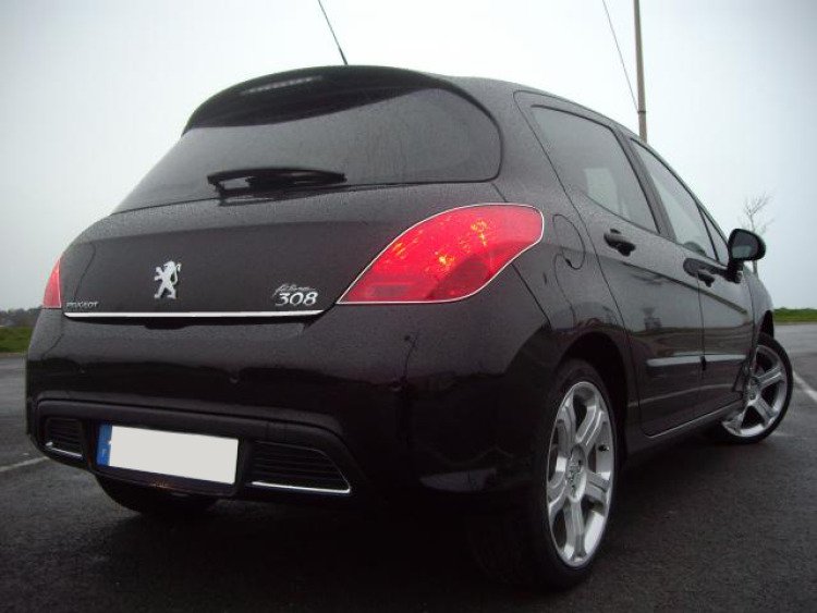 Chrom-Zierleiste f&uuml;r Kofferraum Peugeot 308 07-13 & Peugeot 308 CC 09-15