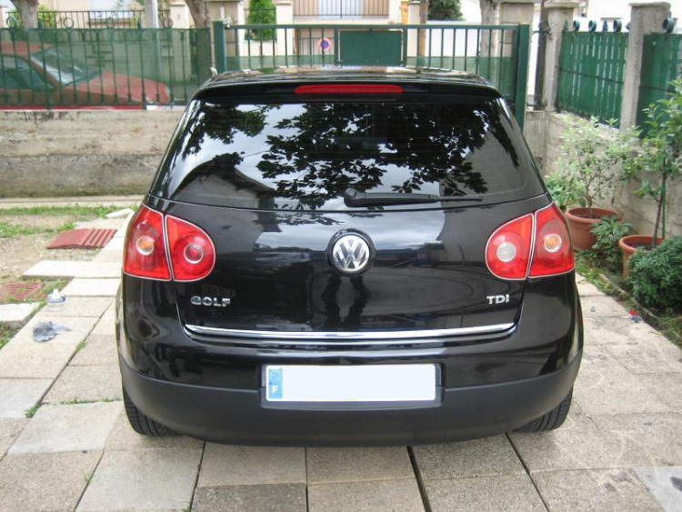 Chrom-Zierleiste f&uuml;r Kofferraum VW Golf 5 VW Golf 5 GT TDI VW Golf 5 GTI VW Golf 5 R32