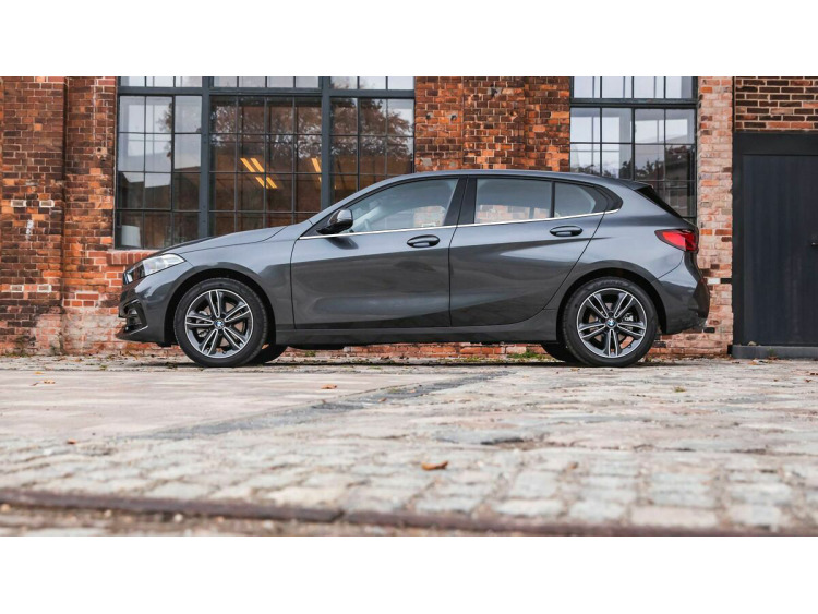 Chromleiste f&uuml;r die untere Fensterkontur BMW S&eacute;rie 1 F40 19-26