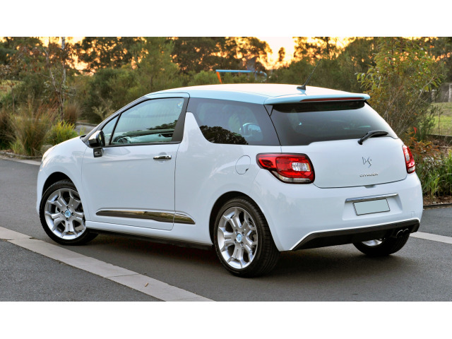 Chromzierleiste für SpoilerKontur Citroën DS 3