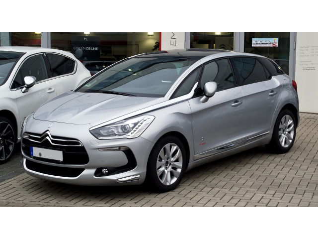 ZierChromleiste für KühlergrillUnterteil Citroën DS 5