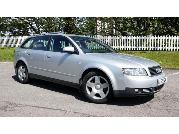 Zier-Chromleiste f&uuml;r Nebelscheinwerfer Audi A4 s&eacute;rie 2 00-04