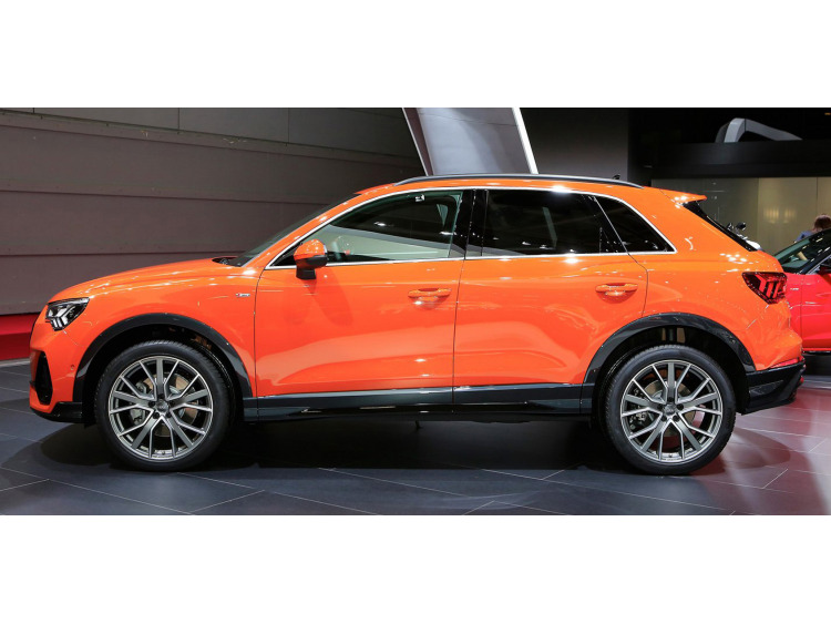 Zier-Chromleiste f&uuml;r seitliche Autofensterkonturen Audi Q3